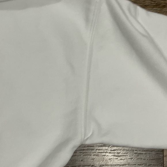 Fabletics Year Round Terry Off
Shoulder Sweatshirt Long Sleeve Top Small - Picture 11 of 12